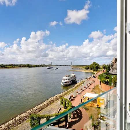 Apartment Faehrmann Im Haeuschen Am Rhein Rees